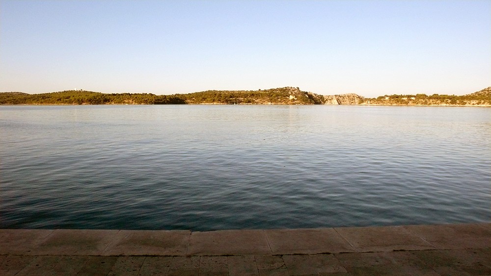 NEXT IMAGE